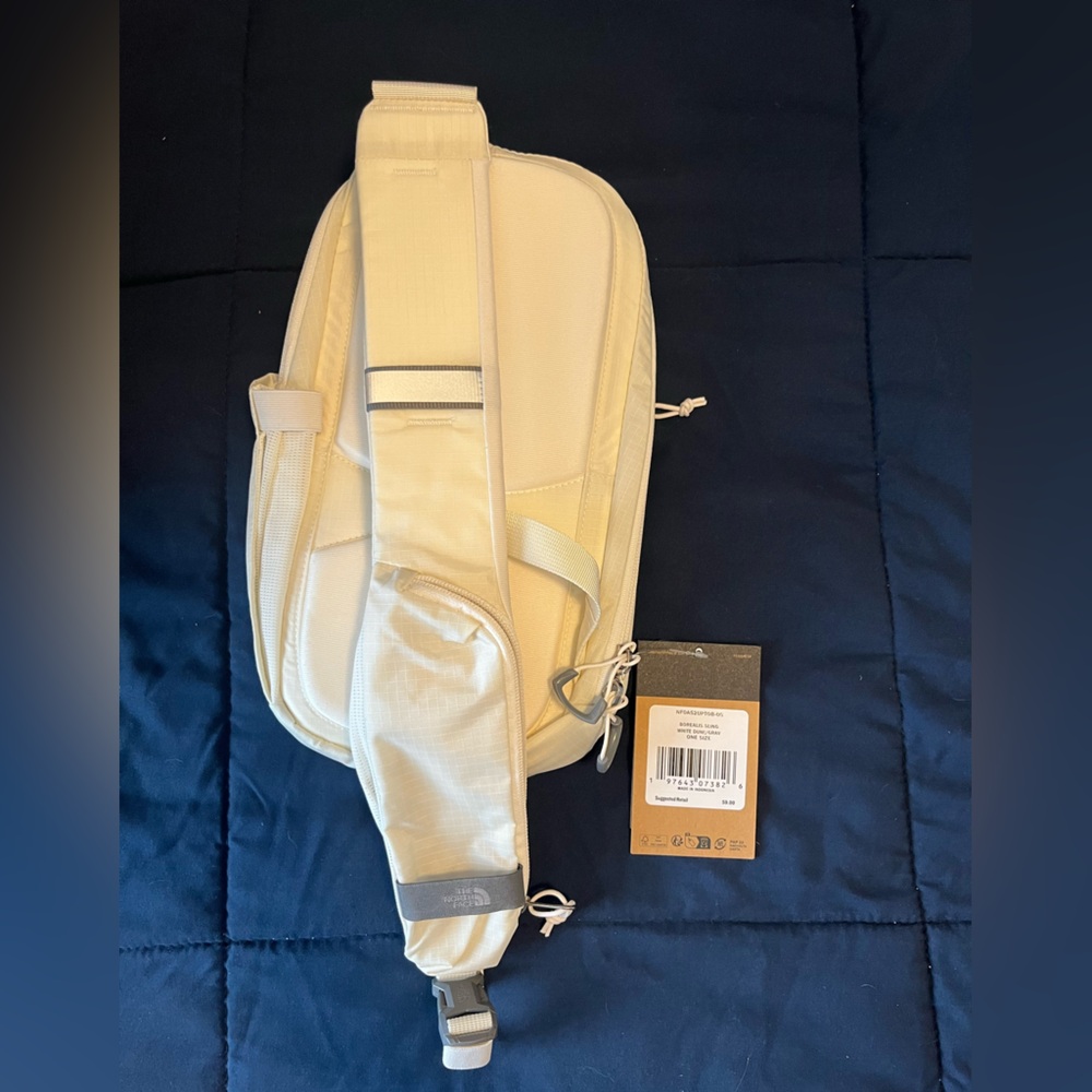 NWT The North Face Borealis Sling Bag -White Dune/Gravel - Picture 2 of 13